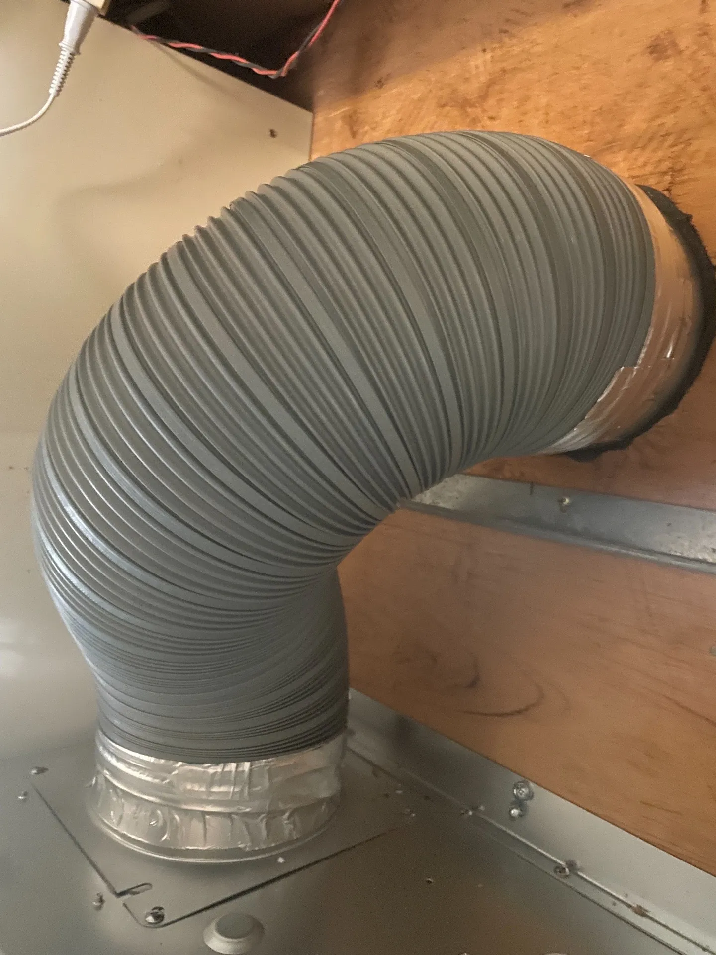 施工後排気ダクト