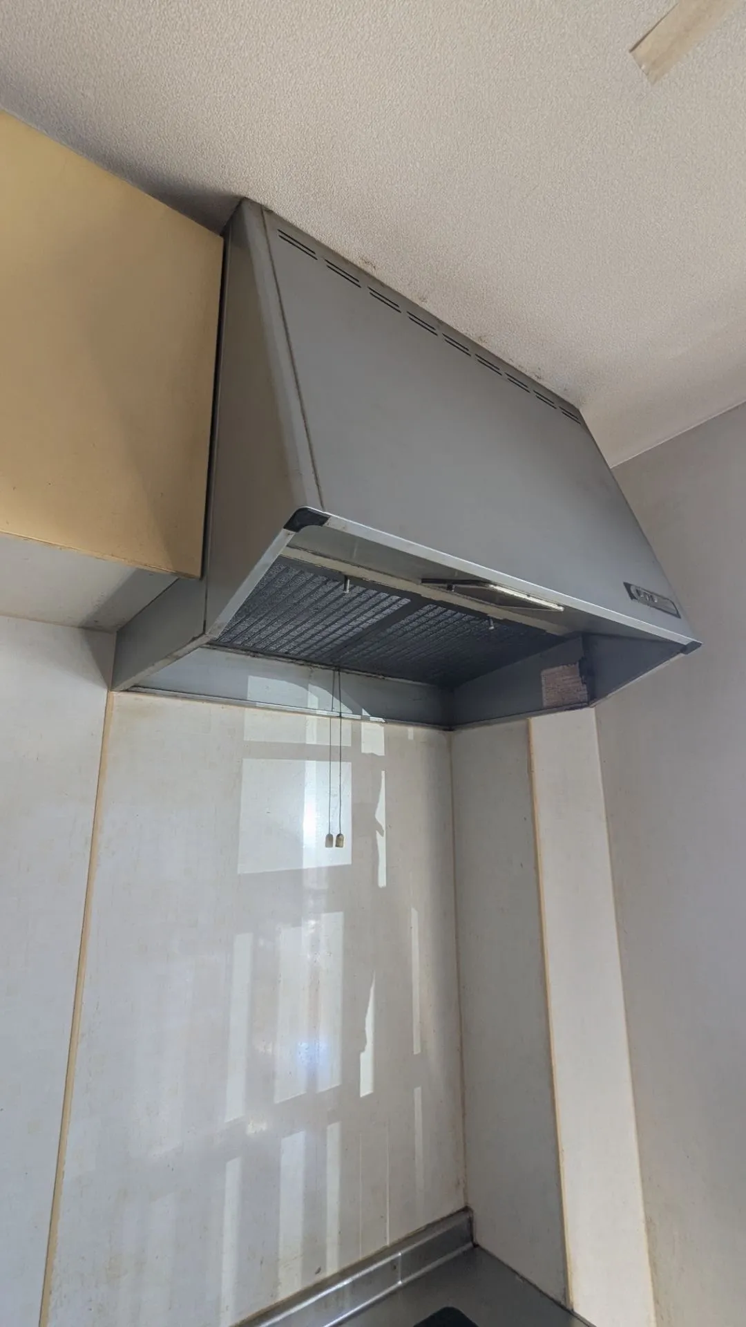 施工前レンジフード