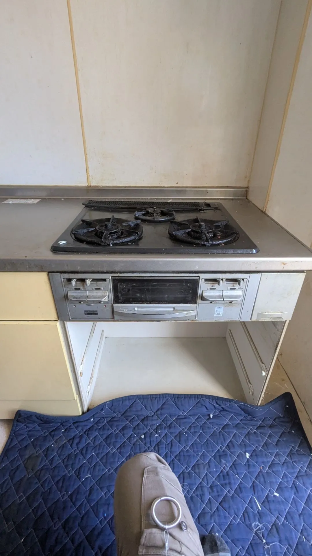 施工前ビルトインガスコンロ