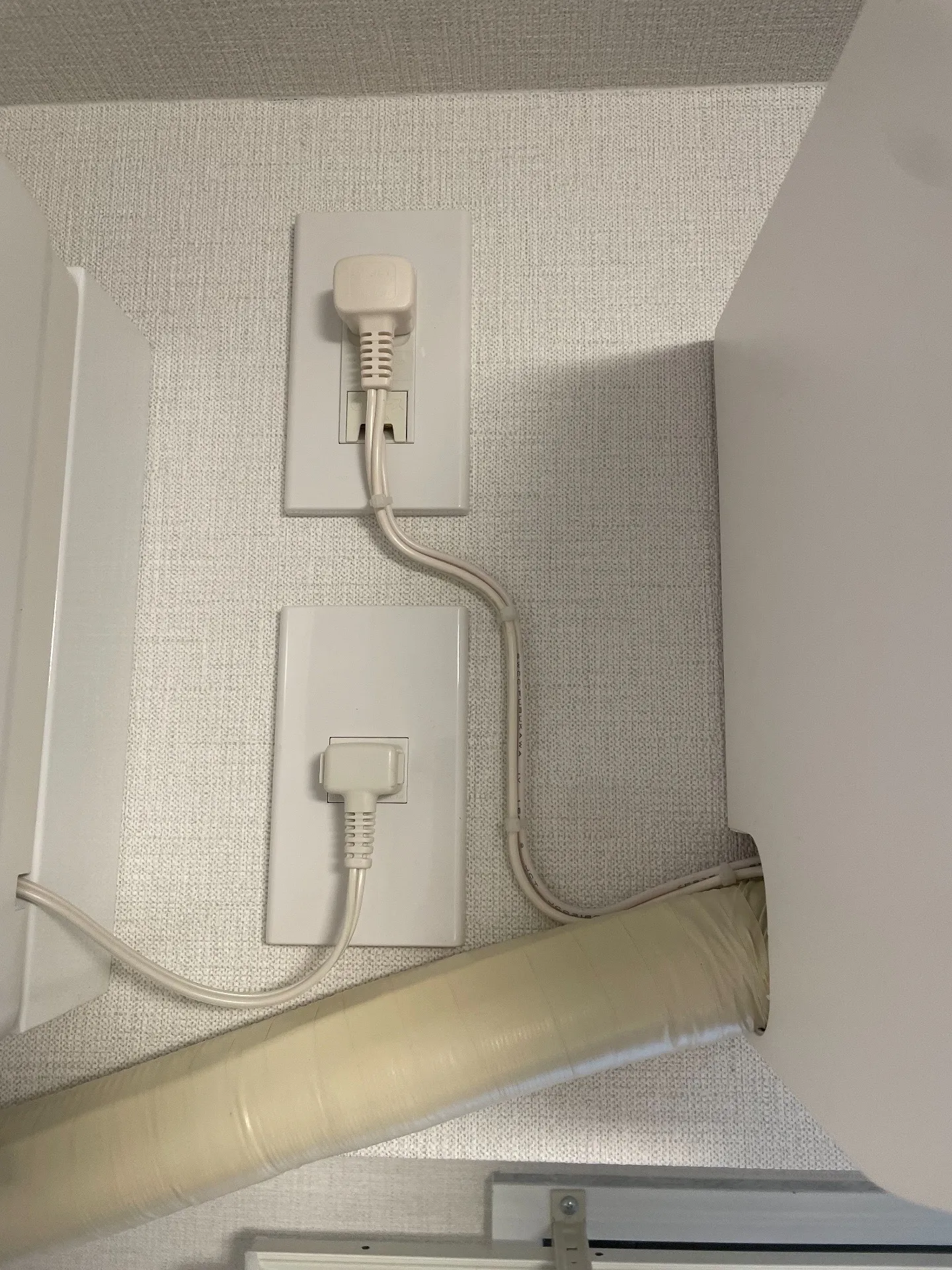 施工後共用廊下側コンセント処理