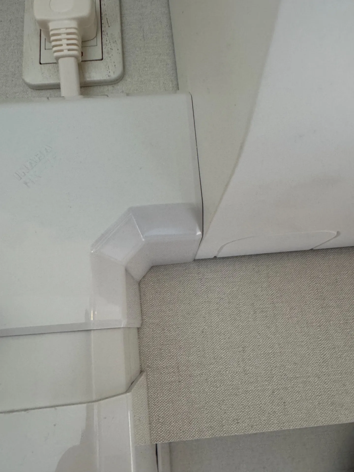 施工後室内カバー接続部