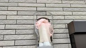 プロがすすめるエアコン工事、配管穴のウレタン処理とは