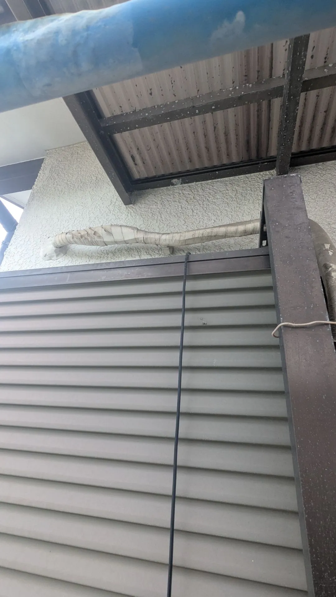 施工前配管穴付近