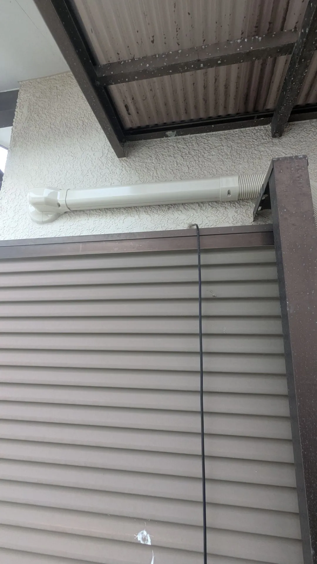 施工後配管穴付近