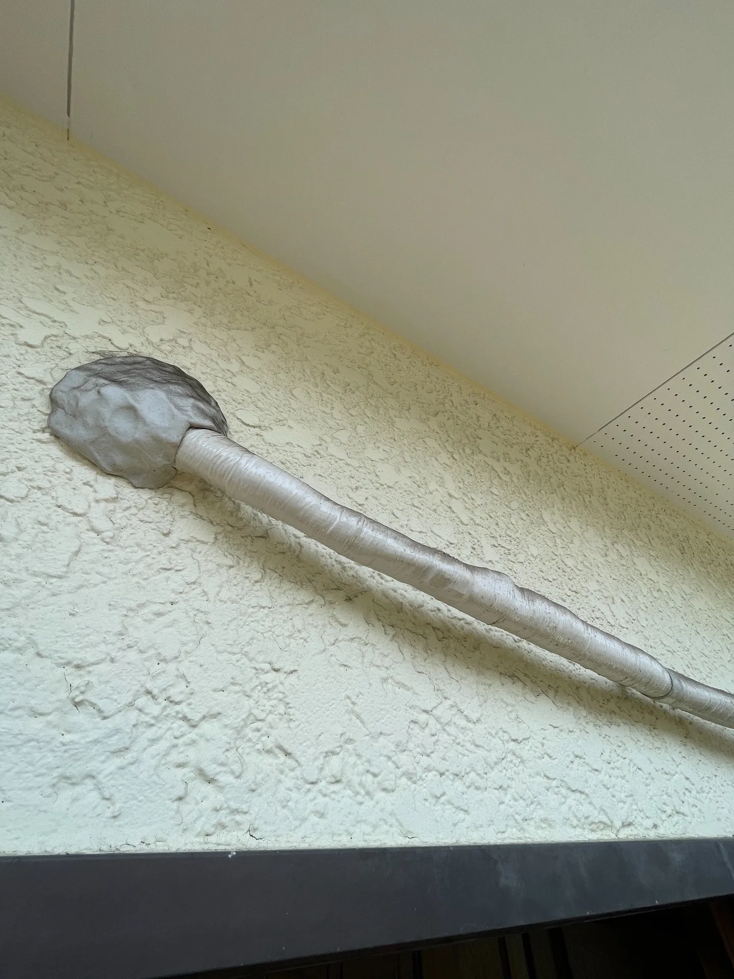 施工前配管穴付近