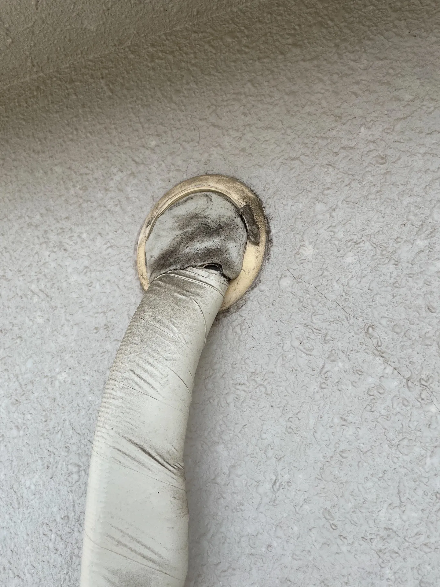 施工前パテ処理