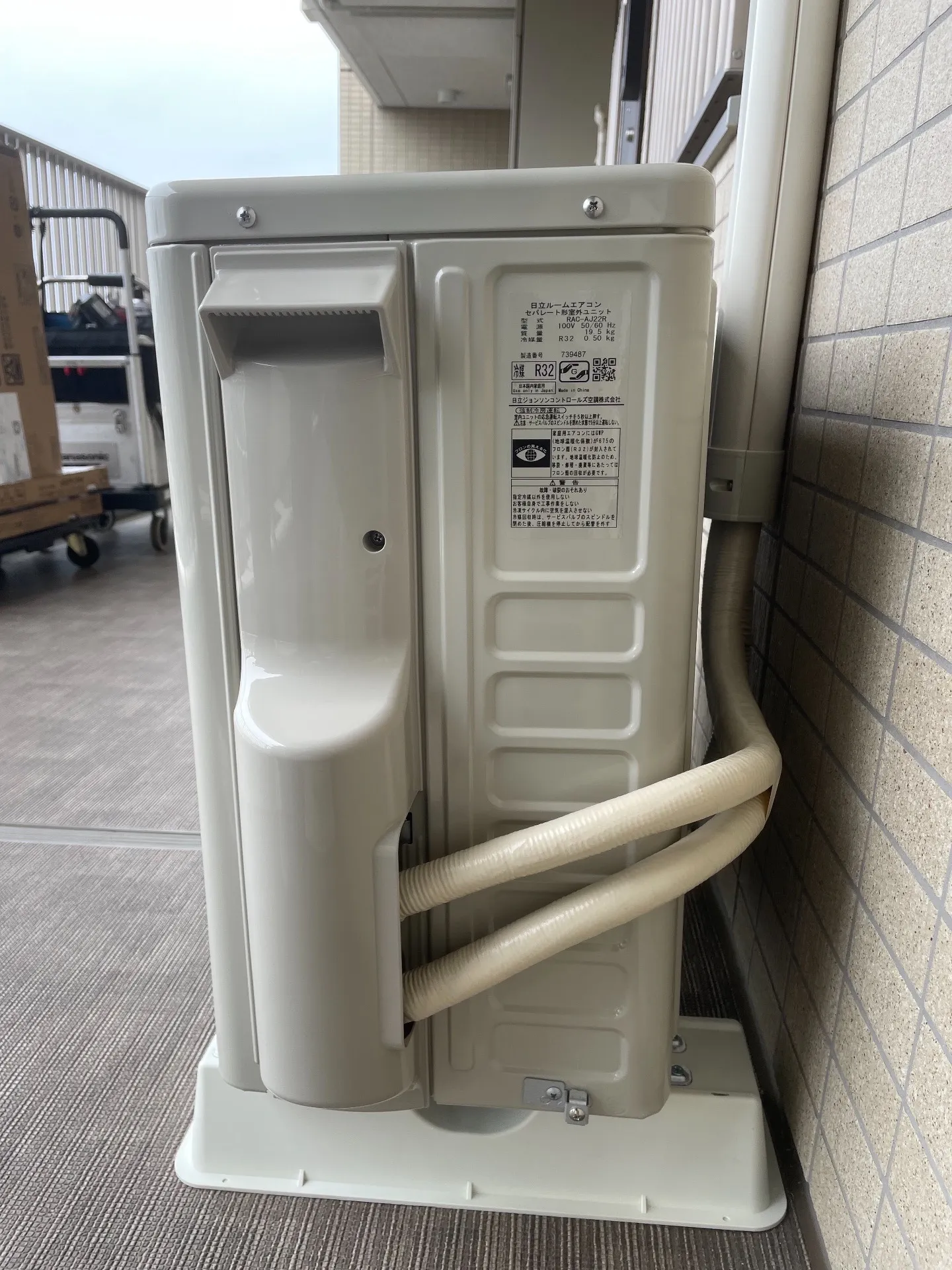 施工後室外機配管接続部