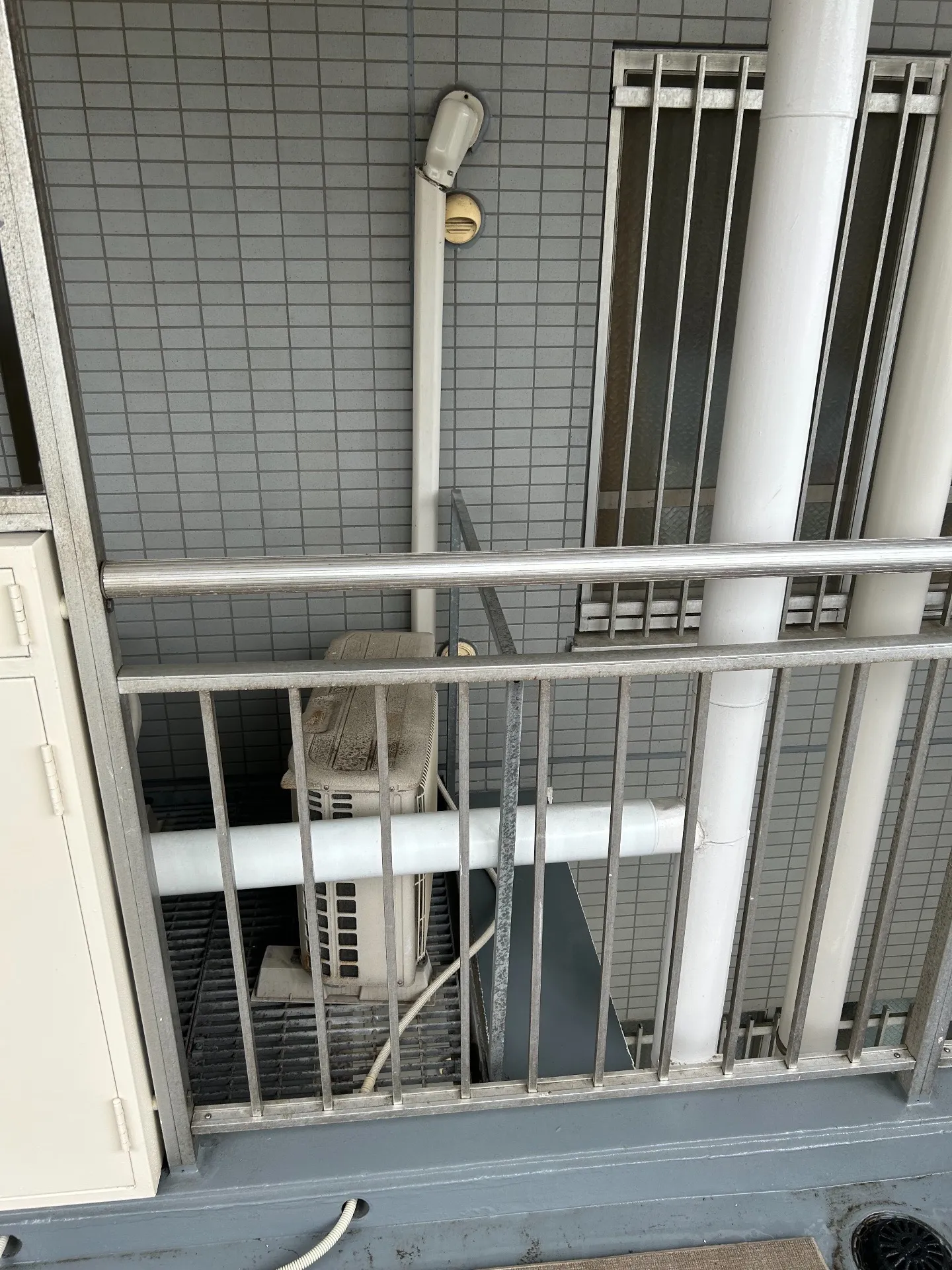 施工前取り外し室外機