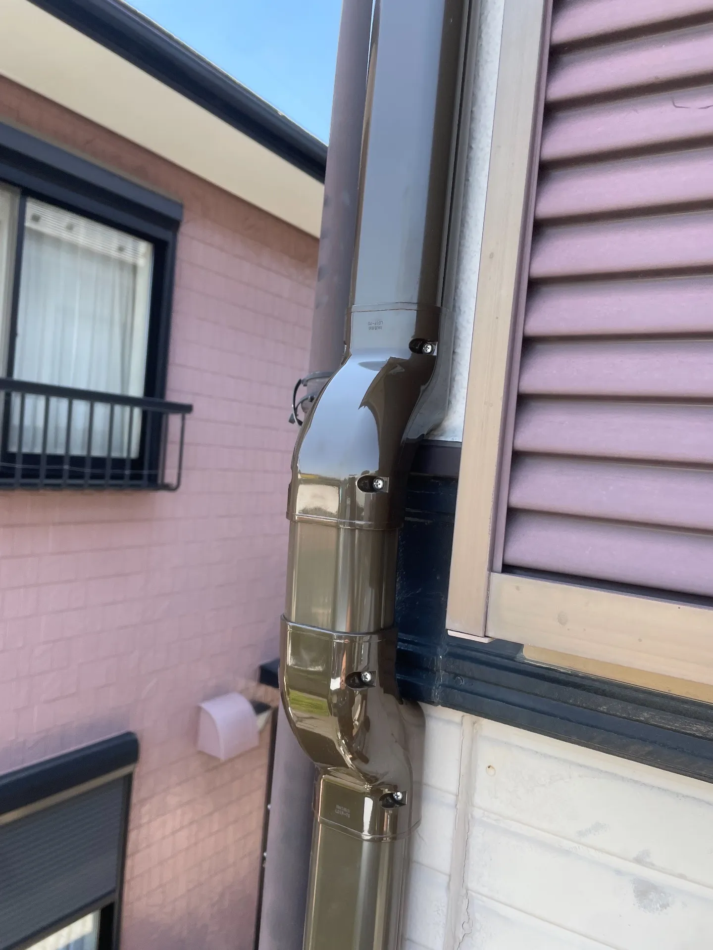 施工後配管カバー段差かわし