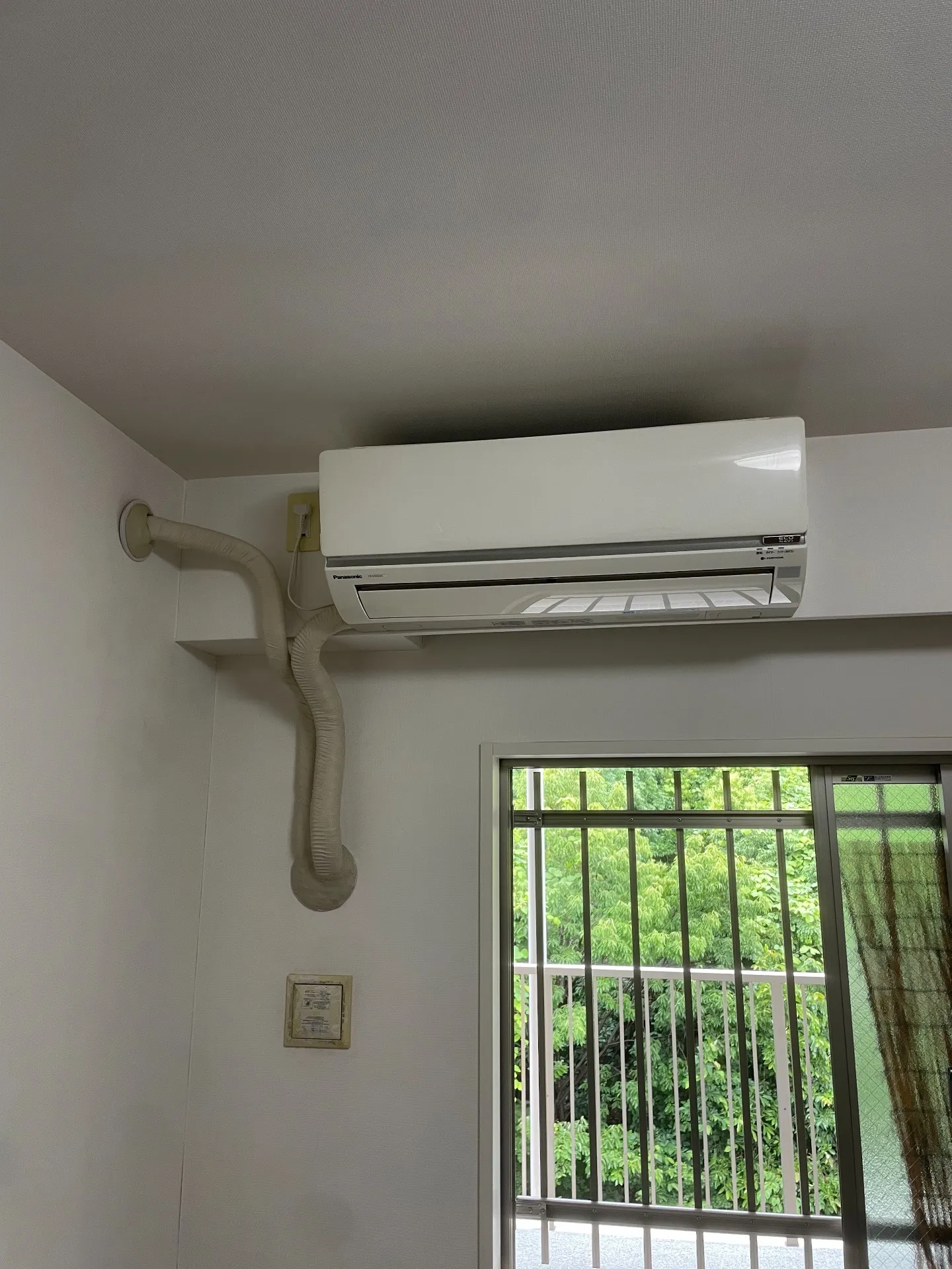 施工前室内貫通配管