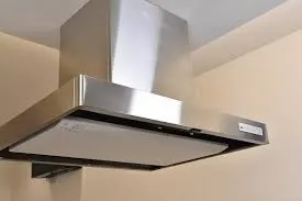 キッチン換気扇・レンジフードの違いとは？交換のタイミングや選び方をやさしく解説