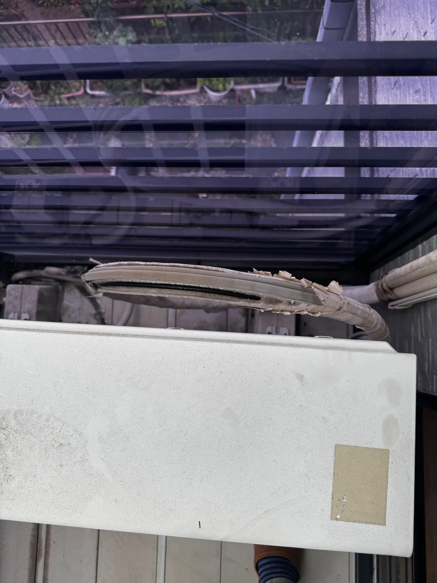 施工前室外機裏配管