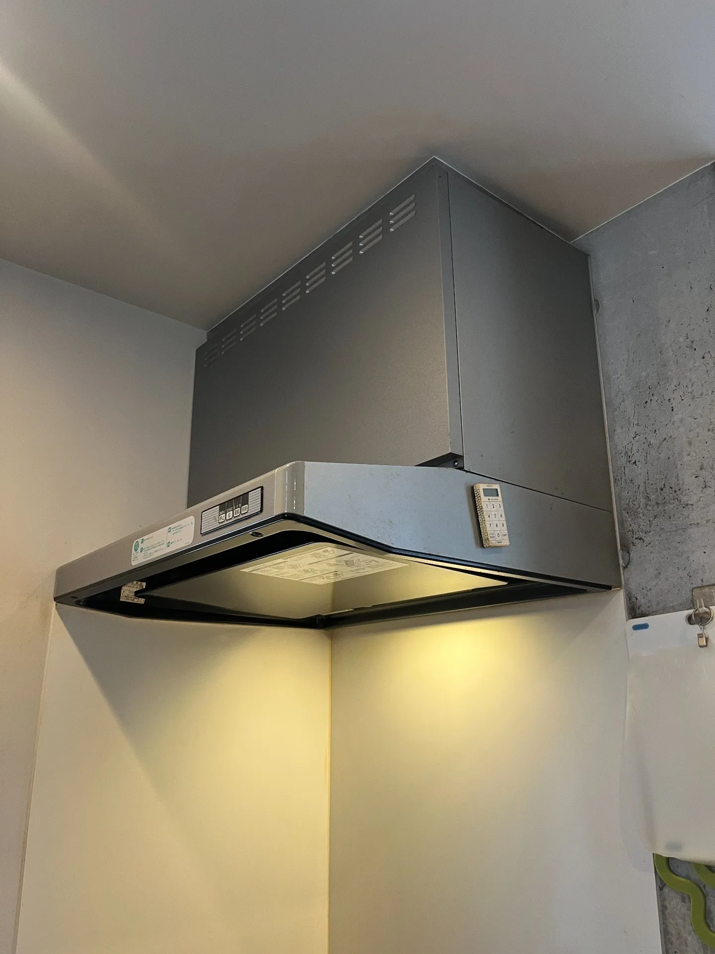 施工前レンジフード