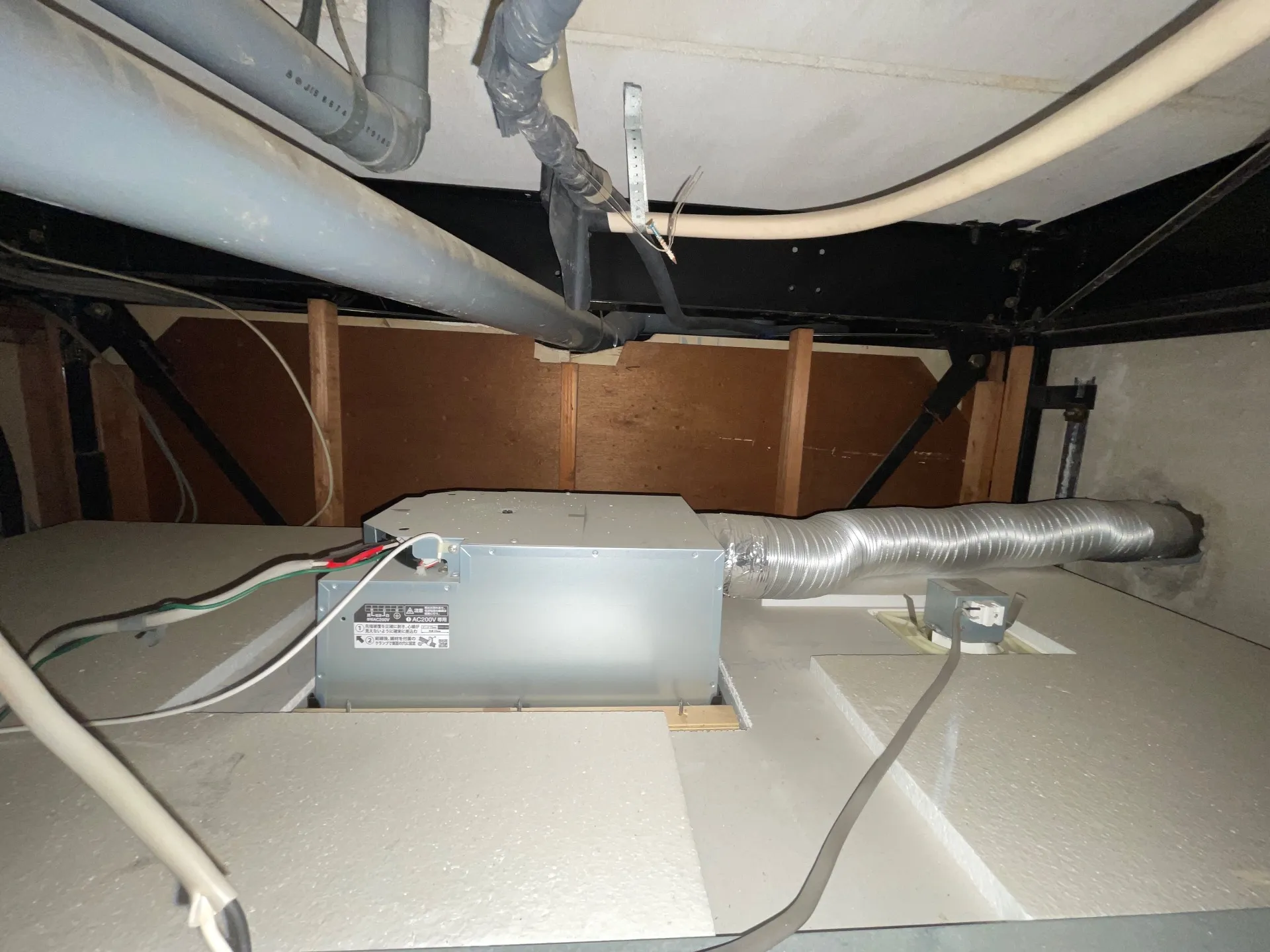 既設浴室換気乾燥暖房機天井裏
