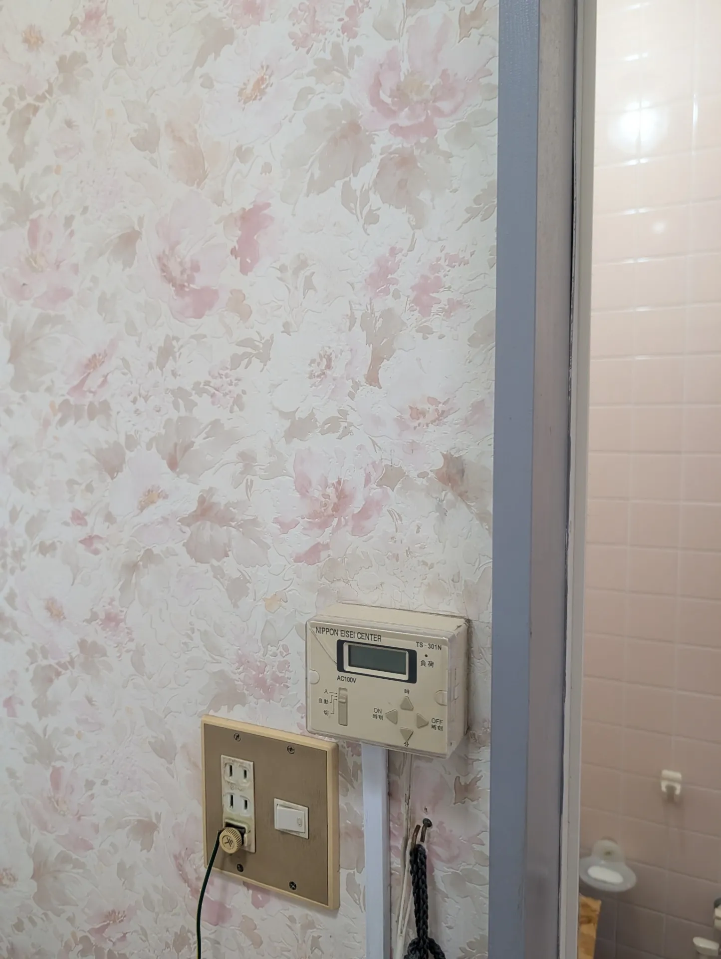 施工前浴室リモコン設置場所