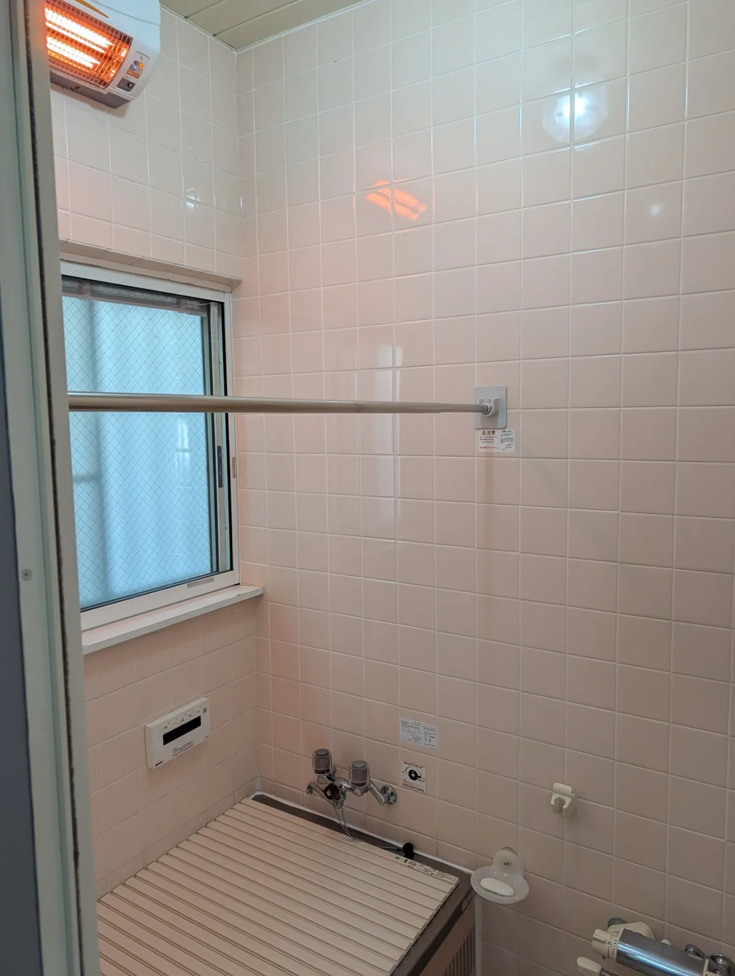 施工前脱衣所リモコン設置場所