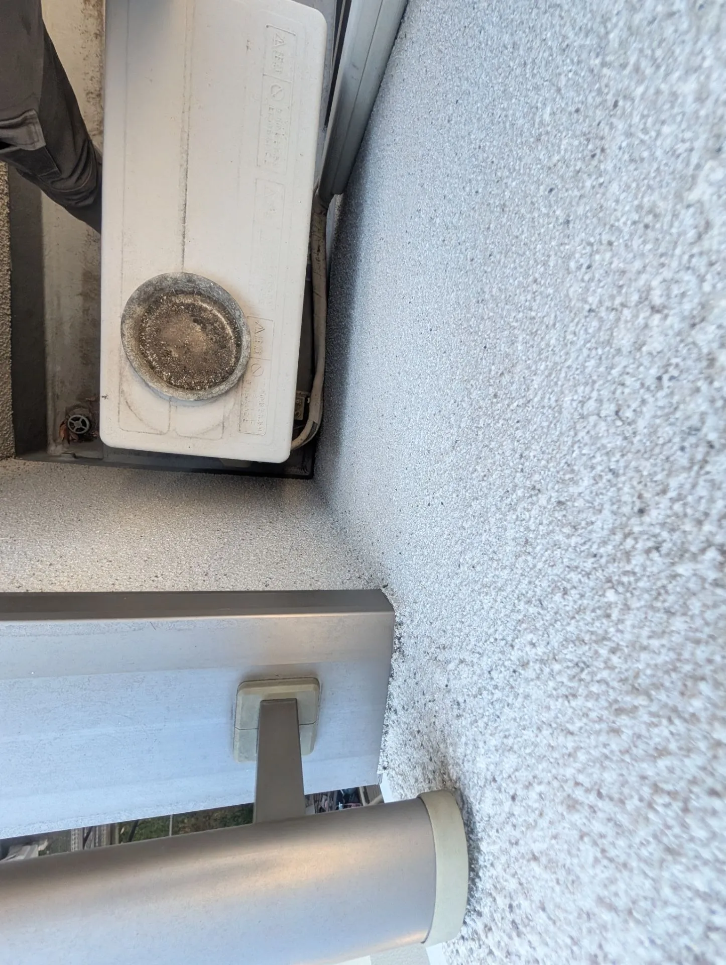 施工前室外機裏配管