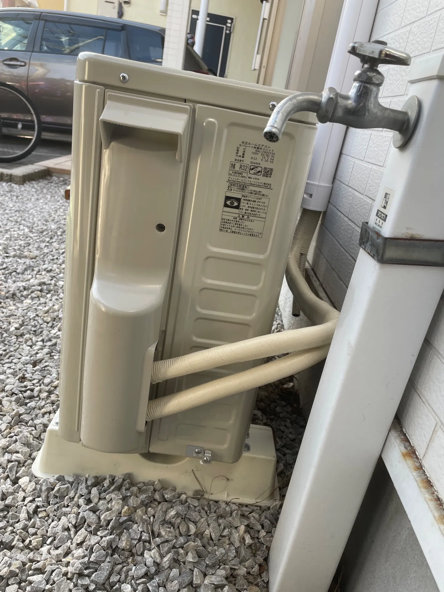 施工後室外機配管裏