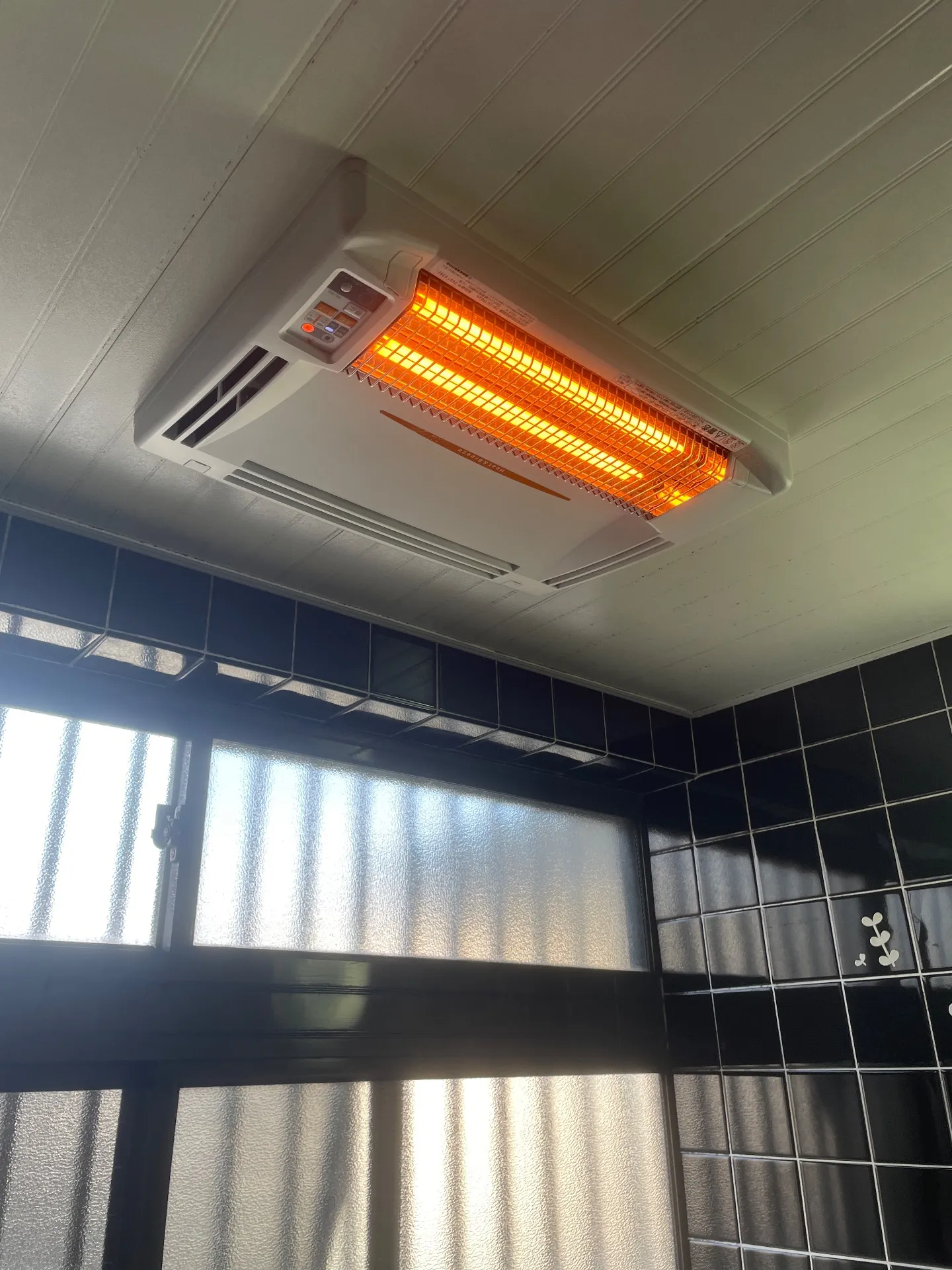 浴室浴室涼風暖房機